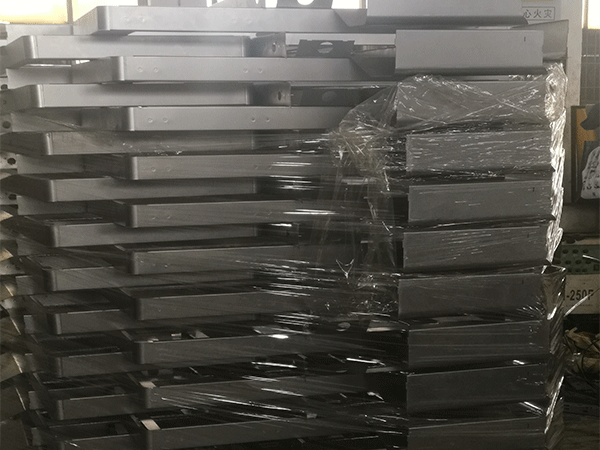 機(jī)柜、機(jī)箱